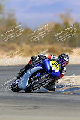 media/Mar-12-2022-SoCal Trackdays (Sat) [[152081554b]]/Turn 2 (1145am)/